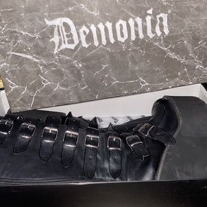Size 10 Demonia Swing 815